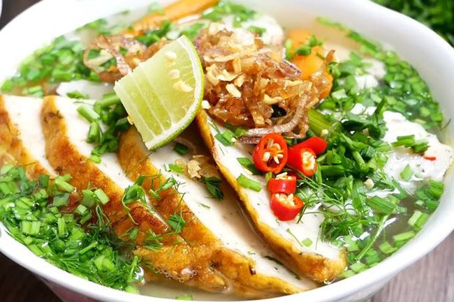 bánh canh chả cá - đặc sản Bình Thuận