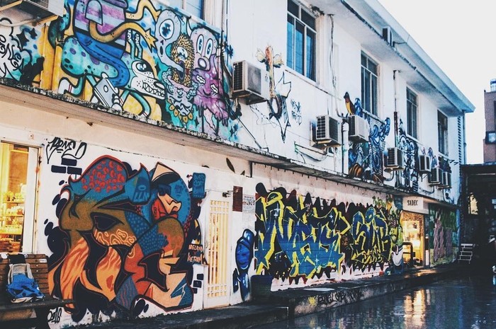 tham quan triển lãm tranh nhà ga 3A