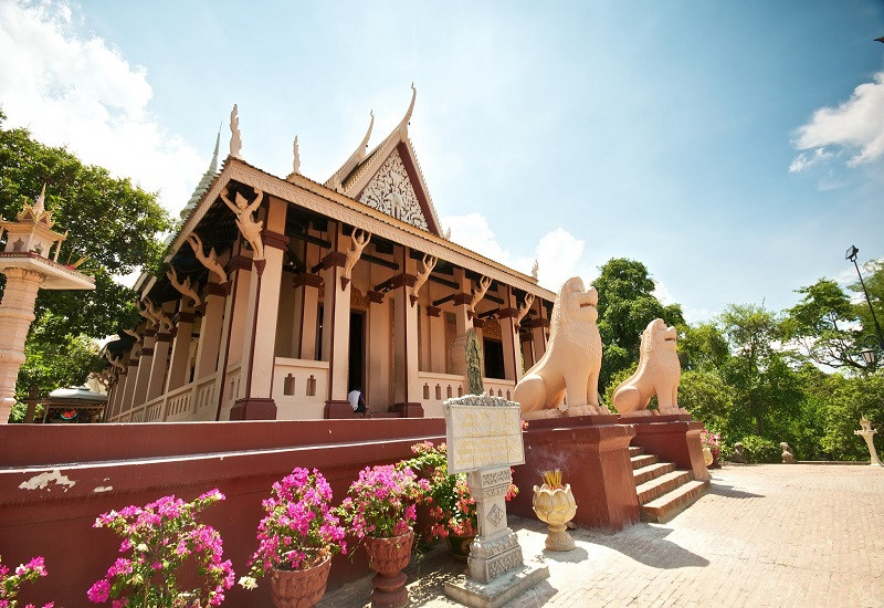 Wat Phnom - vé máy bay đi Phnom Penh