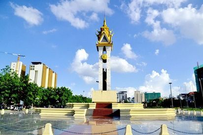 Tự hào chiêm ngưỡng tượng đài hữu nghị Việt Nam – Campuchia
