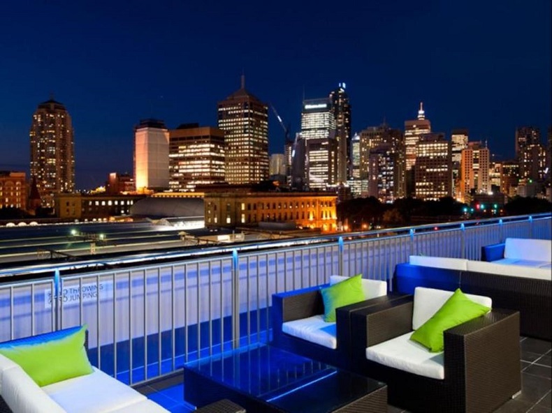 Ban công một hostel ở Sydney, Úc