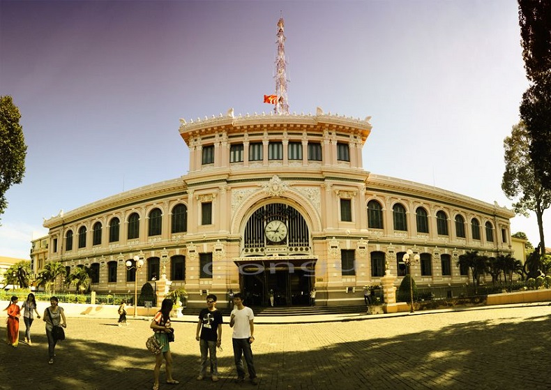 Bưu điện thành phố Hồ Chí MInh
