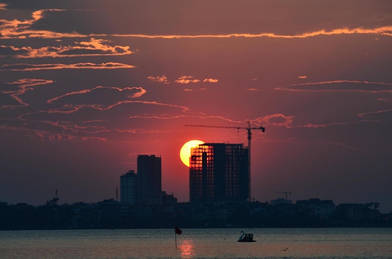 Hà Nội khi hoàng hôn buông xuống