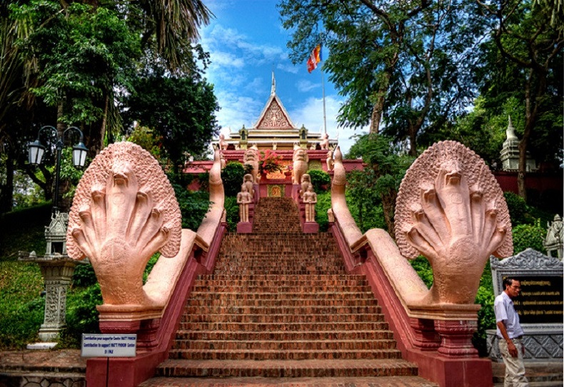 Chùa Wat Phnom (chùa Đồi)