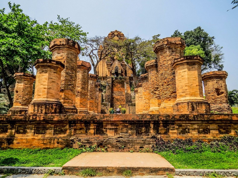 Tháp Bà Ponagar, Nha Trang