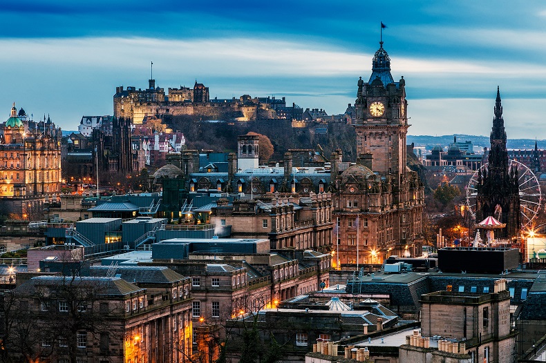 Vé máy bay Đà Nẵng đi Edinburgh tháng 3