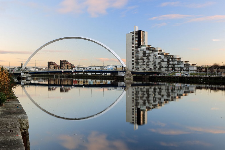 Vé máy bay Hồ Chí Minh đi Glasgow tháng 3 1