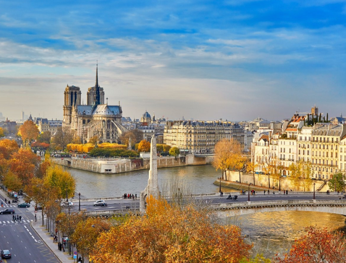 Nhanh chóng đặt vé máy bay Huế đi Paris tại Vietair.com.vn 1