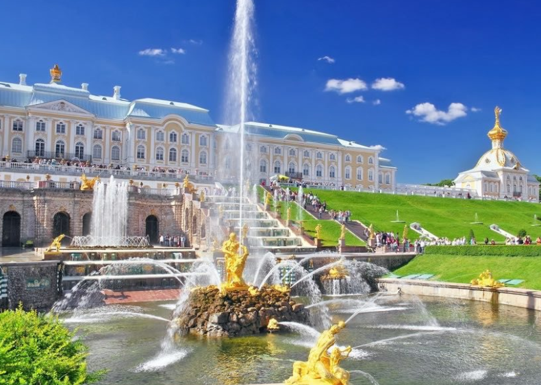 vé máy bay Huế đi Saint Petersburg tháng 2 Vietnam Airlines 2