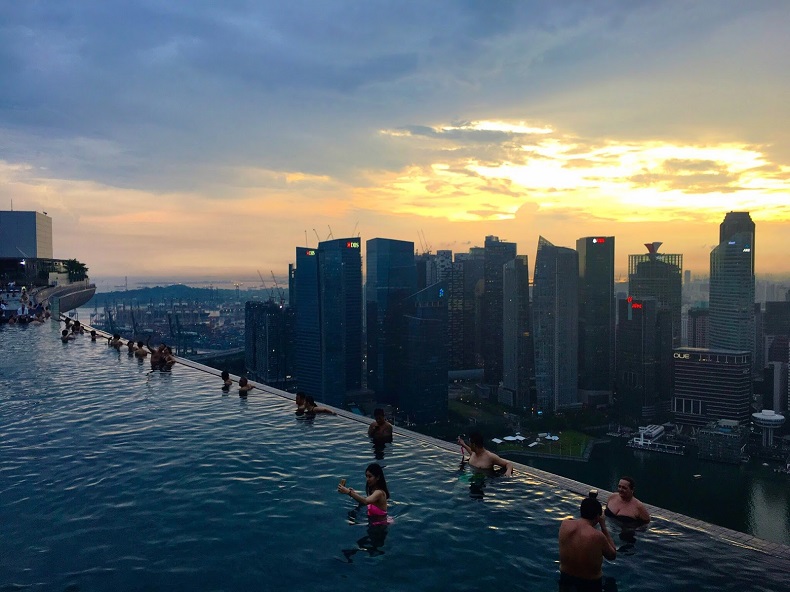 Vé máy bay khứ hồi Điện Biên đi Singapore Changi tháng 1