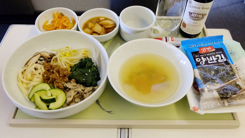 Chế độk ăn cho hạng vé thương gia của hãng hàng không Korean Air