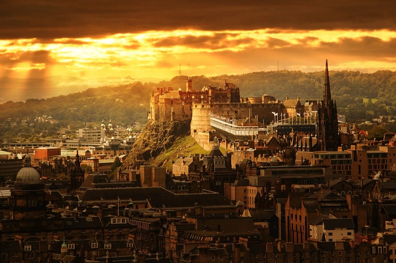 Vé máy bay Phú Quốc đi Edinburgh tháng 2 1