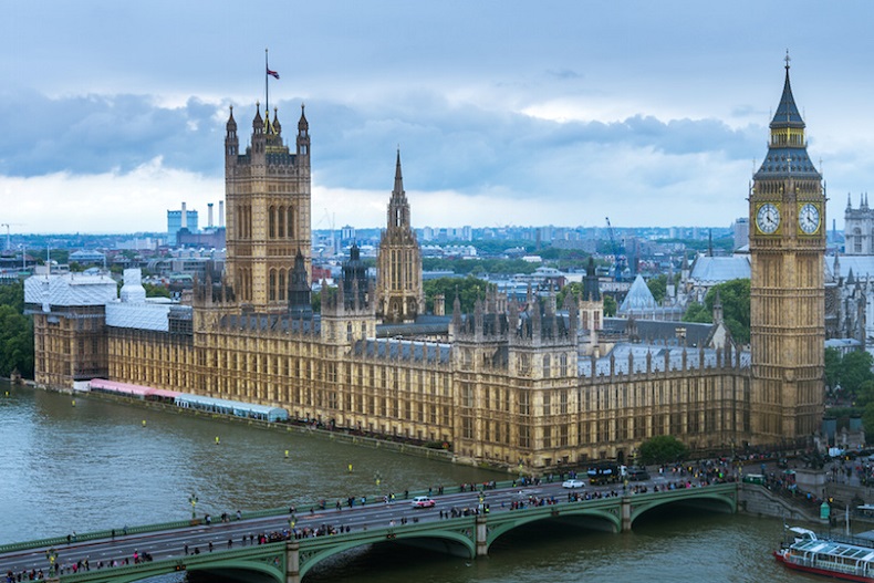 Vé máy bay Phú Quốc đi London tháng 1 1