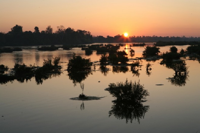 vé máy bay Pleiku đi Lào tháng 3 2