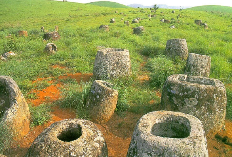 vé máy bay Pleiku đi Lào