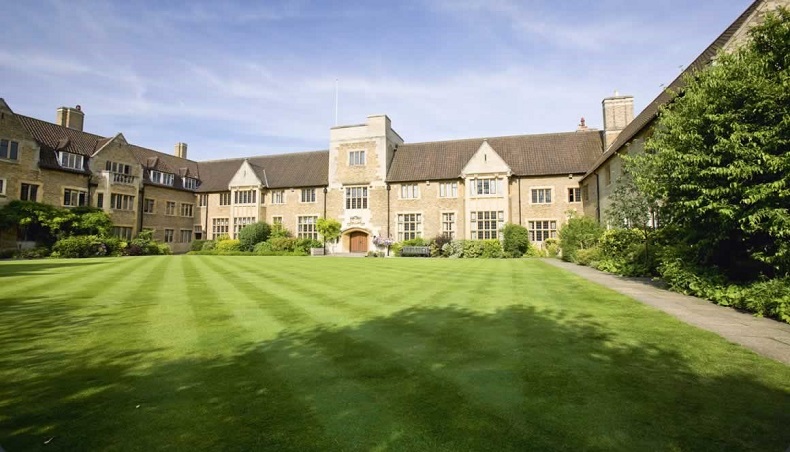 Vé máy bay Thanh Hóa đi Anh tháng 1 4