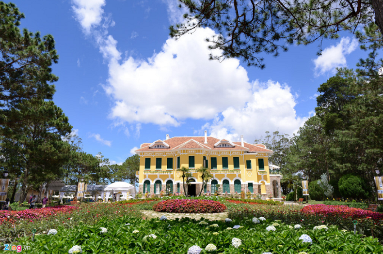 Vé máy bay từ Sài Gòn đi Nha Trang tháng 9 1