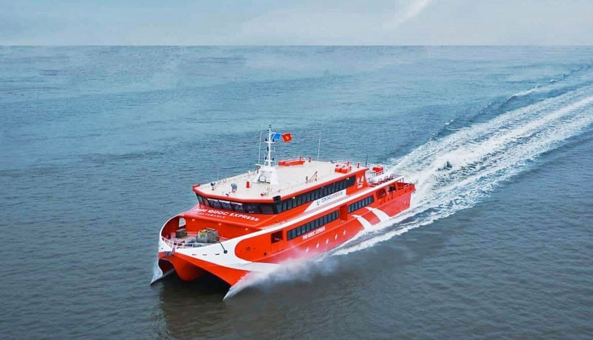 di chuyển đến Côn Đảo