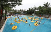 Công viên nước Hồ Tây