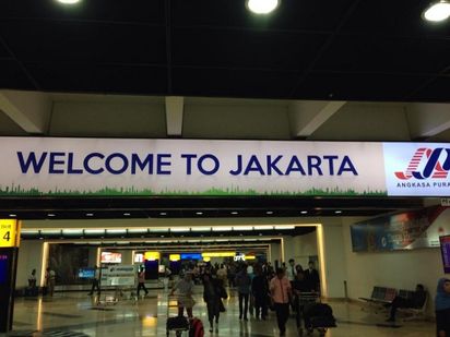 Di chuyển từ sân bay Jakarta về trung tâm thành phố như thế nào?
