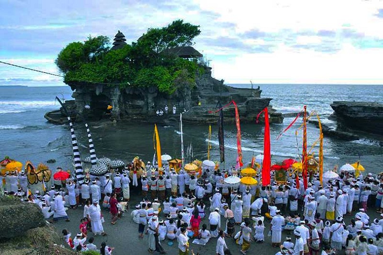 du lịch đền Tanah Lot 2