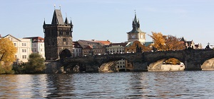 Khám phá du lịch cầu tình Praha