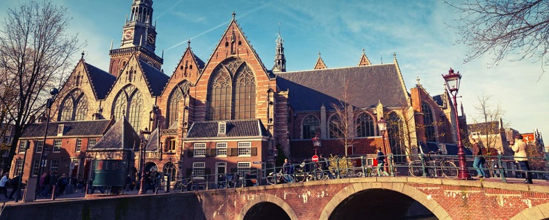 Khám phá nhà thờ lâu đời nhất Amsterdam nhà thờ Oude Kerk, Amsterdam 2