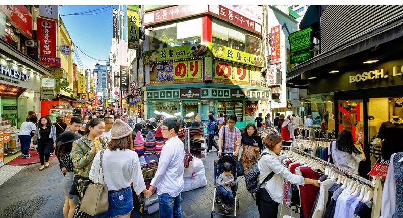 Mua hàng miễn thuế chỉ áp dụng cho khách du lịch ngắn ngày tại Nhật