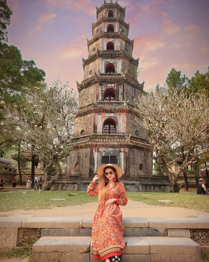 Tháp Phước Duyên - chùa Thiên Mụ