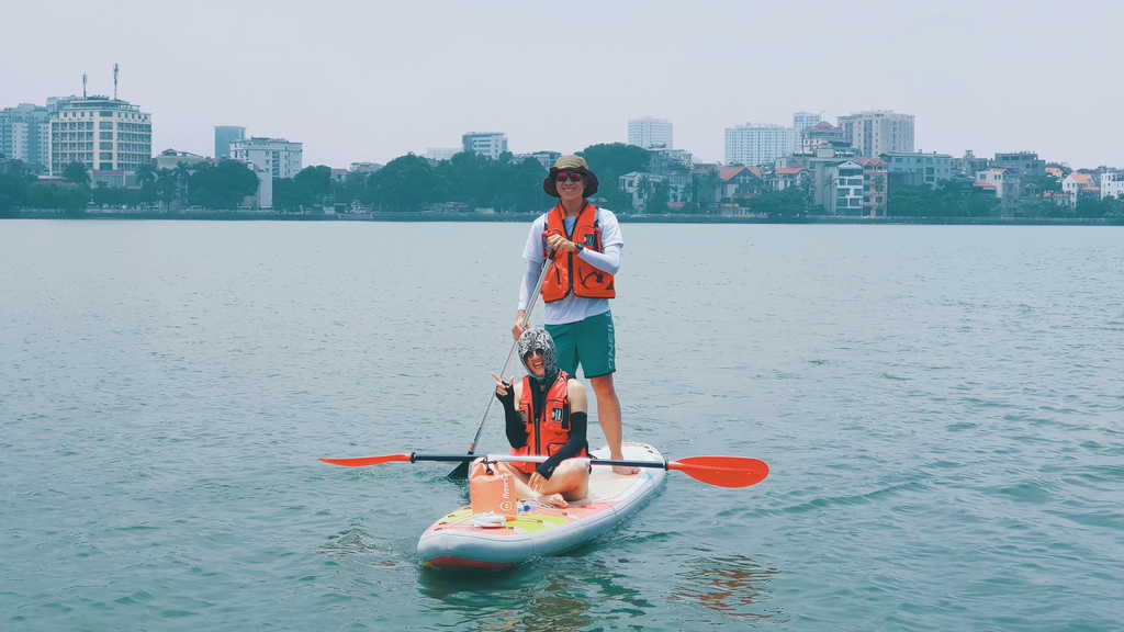 chèo SUP - Hồ Tây