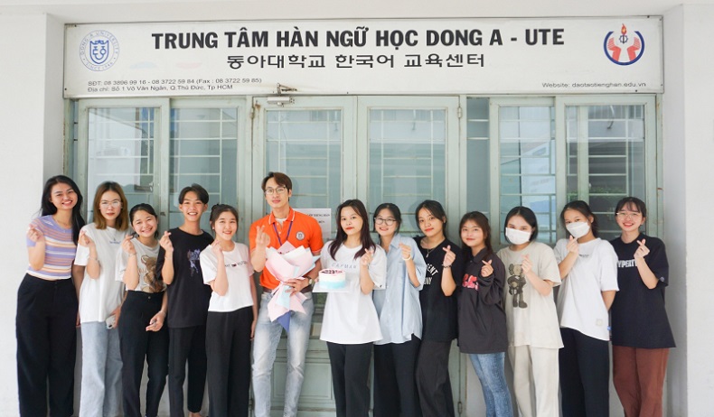 Trung tâm học tiếng Hàn Tp.HCM - Ngữ Đông Á