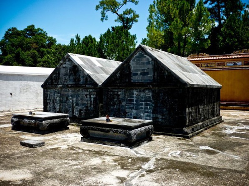Khu lăng mộ - Lăng Gia Long