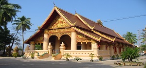 Thăm quan chùa Si Mương – Ngôi chùa đẹp nhất nước Lào