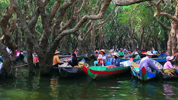 Biển hồ Tonle Sap, làng nổi Kampong Phluk - vé máy bay đi Siem Reap