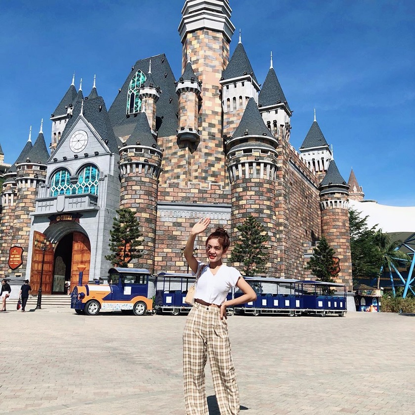 ve-may-bay-tu-con-dao-di-nha-trang