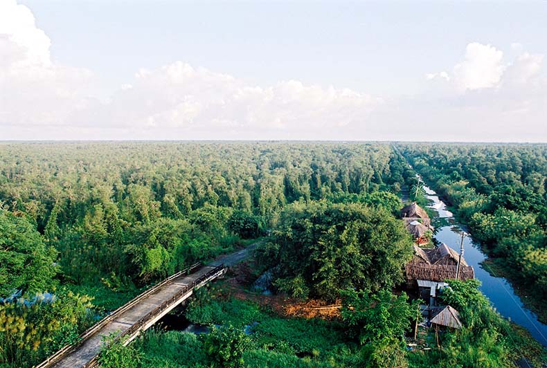 ve-may-bay-vietnam-airlines-tu-ho-chi-minh-di-ca-mau