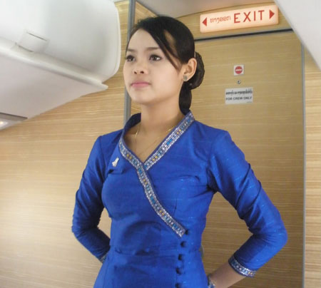 Tiếp viên hàng không hãng Lao Airlines